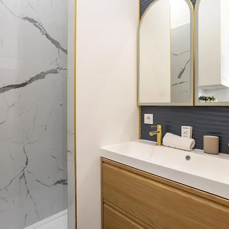 Wehost D3 - La Cour Du Sauna 2 Beds, 4 People * 尼斯