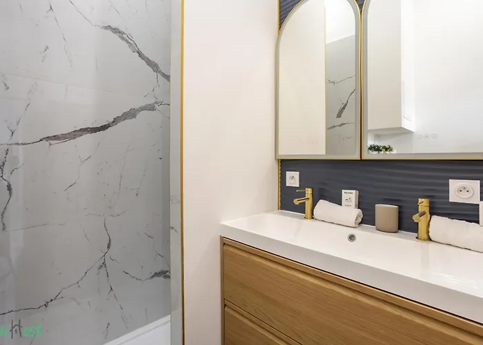 Wehost D3 - La Cour Du Sauna 2 Beds, 4 People * ニース